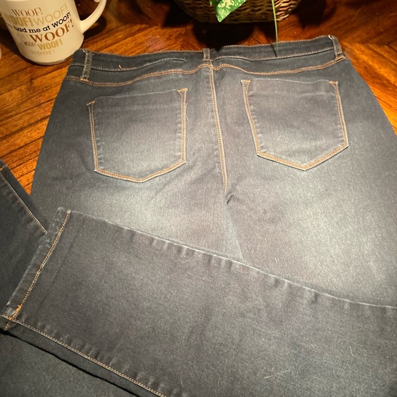 R Jeans Women’s Straight Leg Cotton Blend Jeans Size 31. Excellent Condition! - Picture 6 of 10